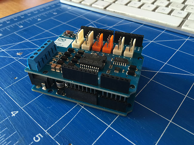 04-Arduino-Motor-Shields-R3